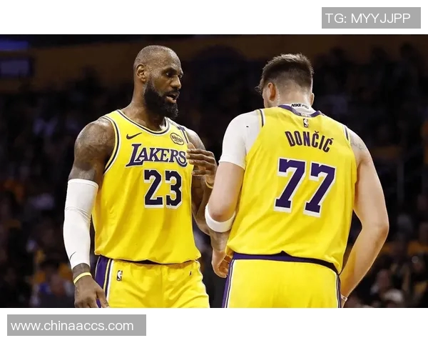 湖人对阵尼克斯精彩回放01月05日比赛全程录像分析与点评