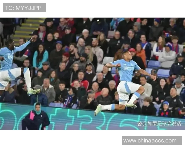 英超焦点战修咸顿主场迎战阿森纳争夺三分的激烈对决 英超焦点战修咸顿主场迎战阿森纳争夺三分的激烈对决