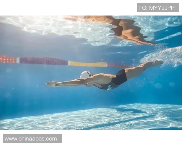 自由泳技巧详解 提升游泳效率与技巧的关键步骤分析