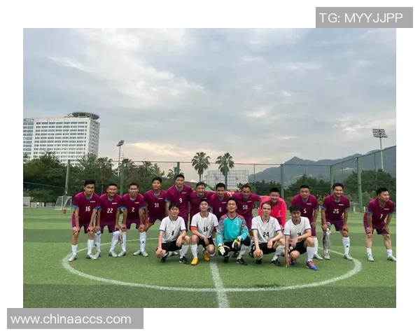 成都足球队与武汉足球队赛后复盘分析灵活性表现与战术调整